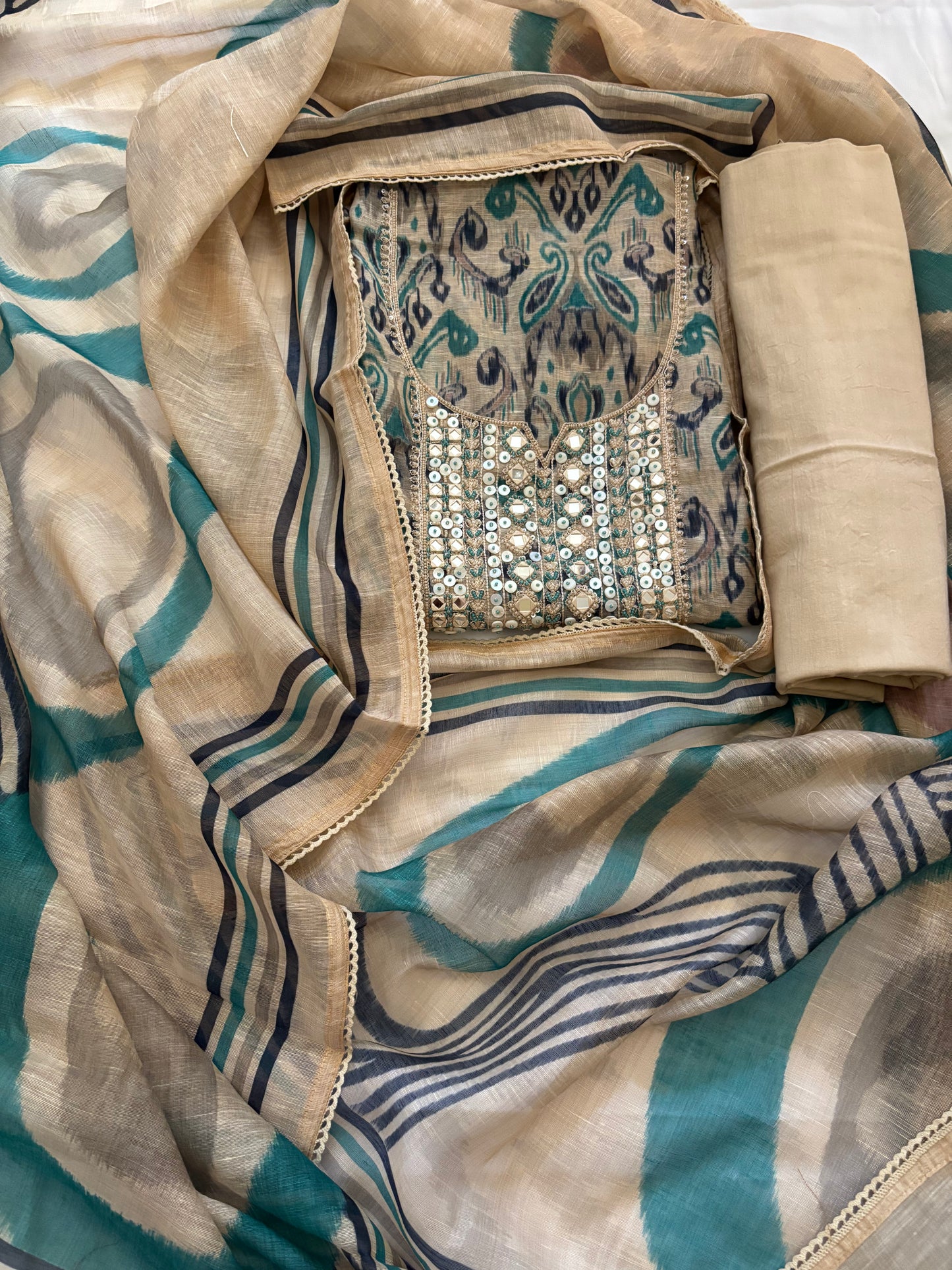 Golden chanderi mirror suit