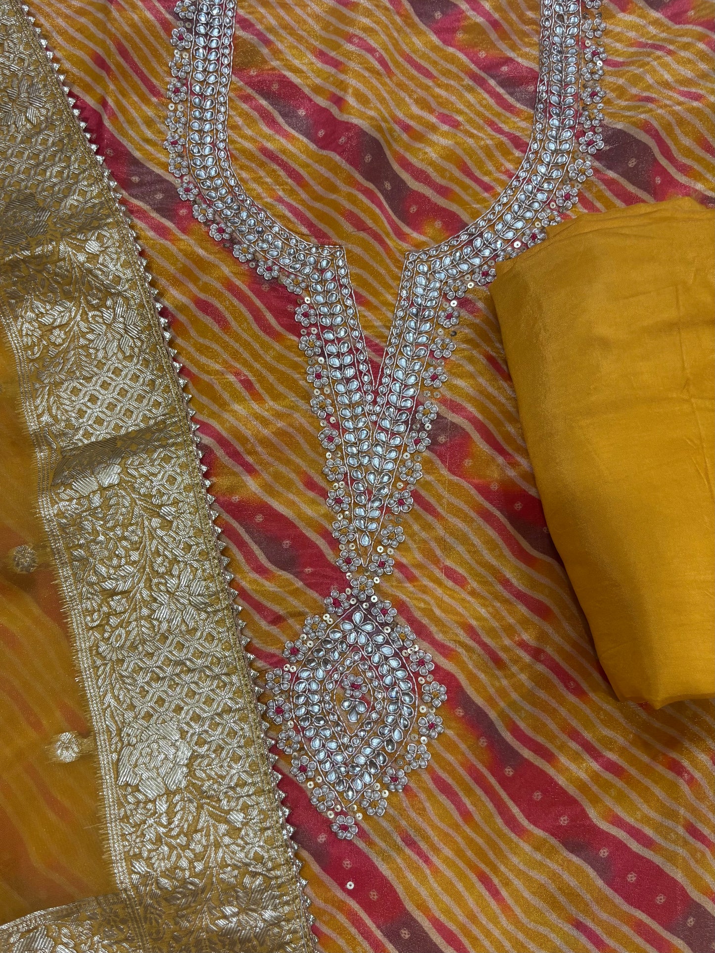 Mustard leheriya suit