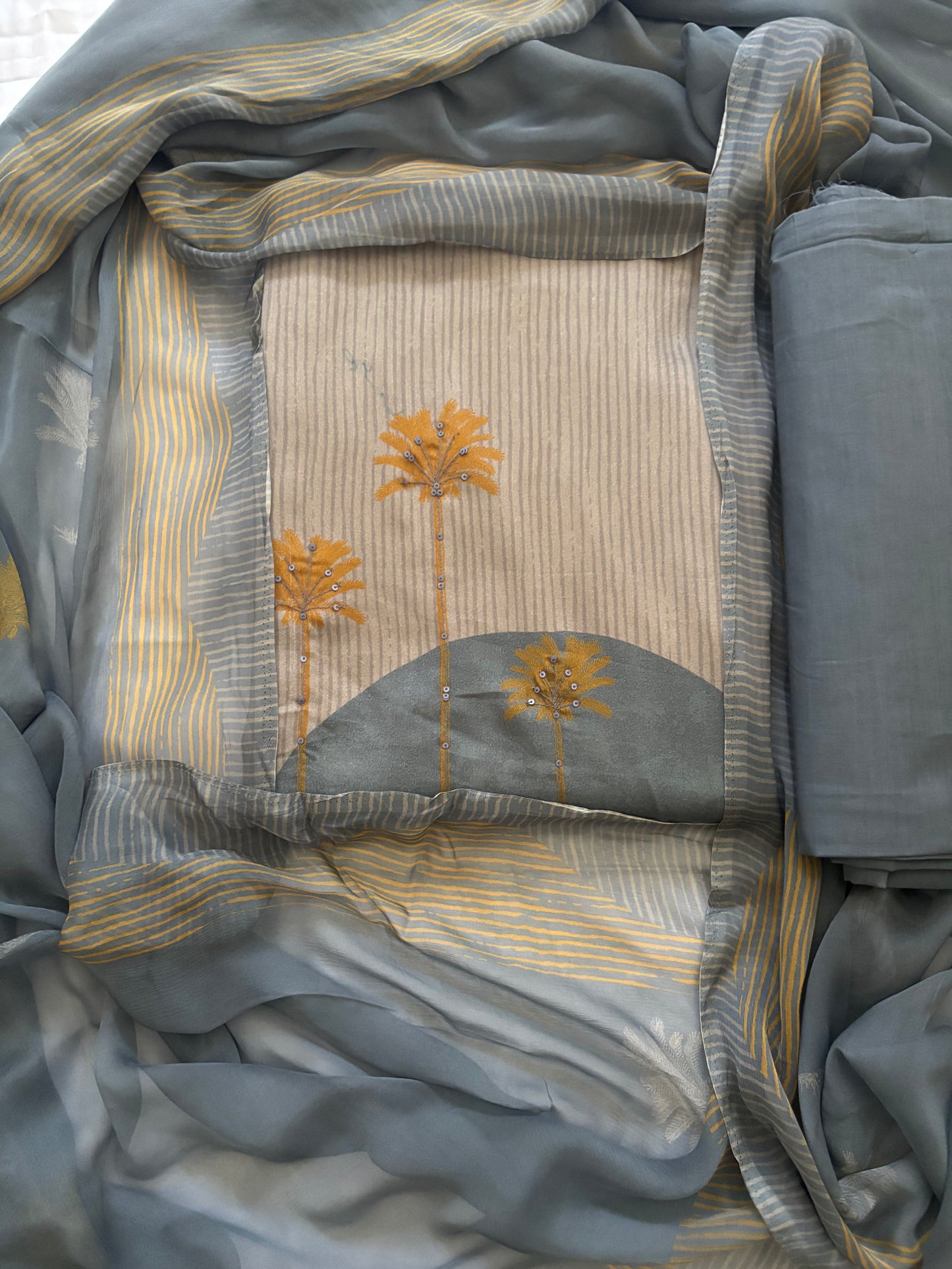 Grey printed cotton suit